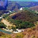 Panoramablick auf die Ardèche an der Strasse D290